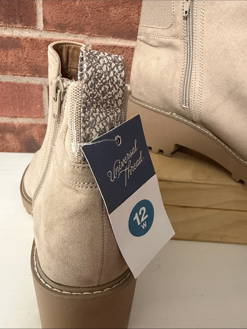 Universal Thread Beige Suede Lug Sole Chelsea Booties 12wide - Picture 3 of 7